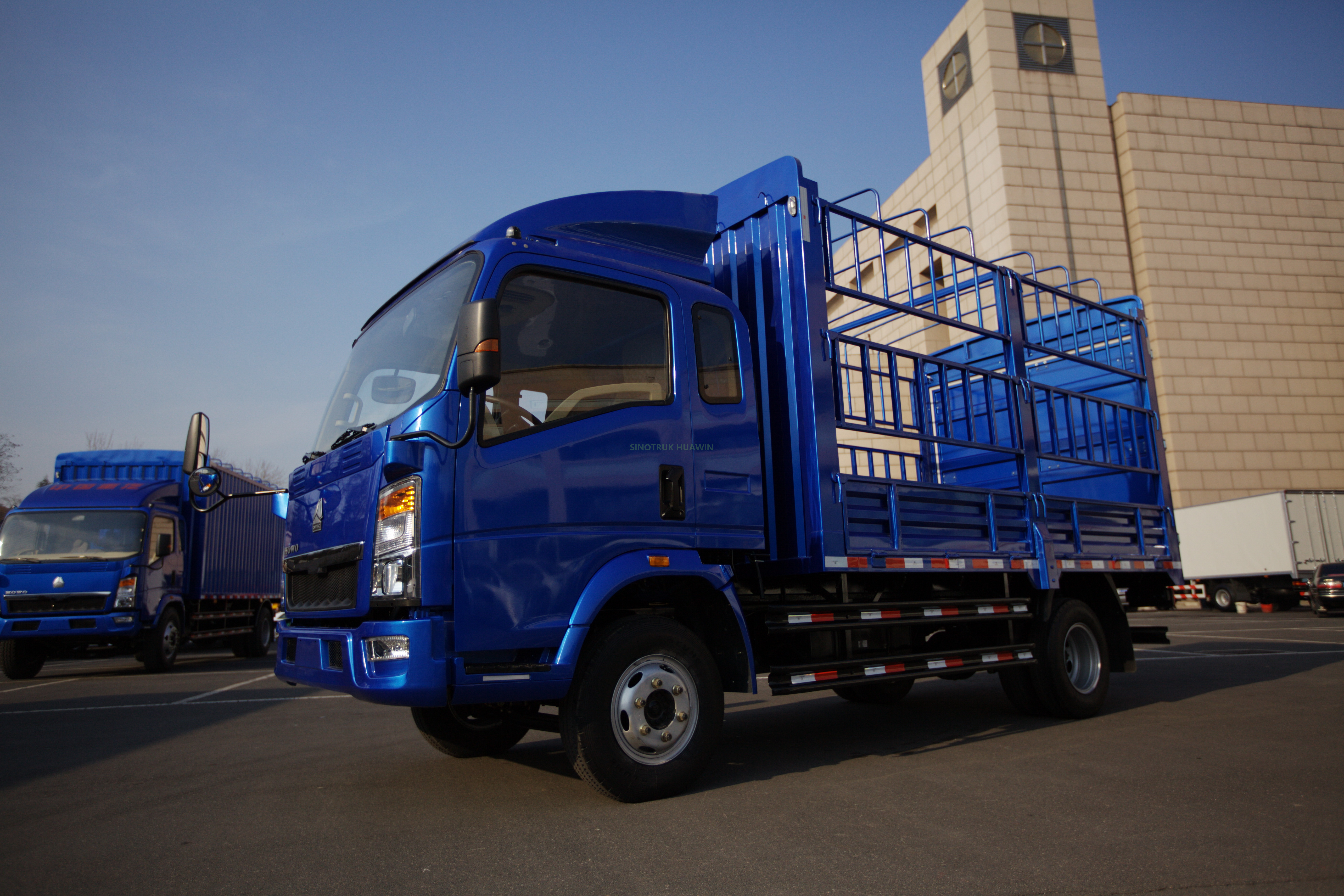 Camion SINOTRUK HOWO 4 × 2
